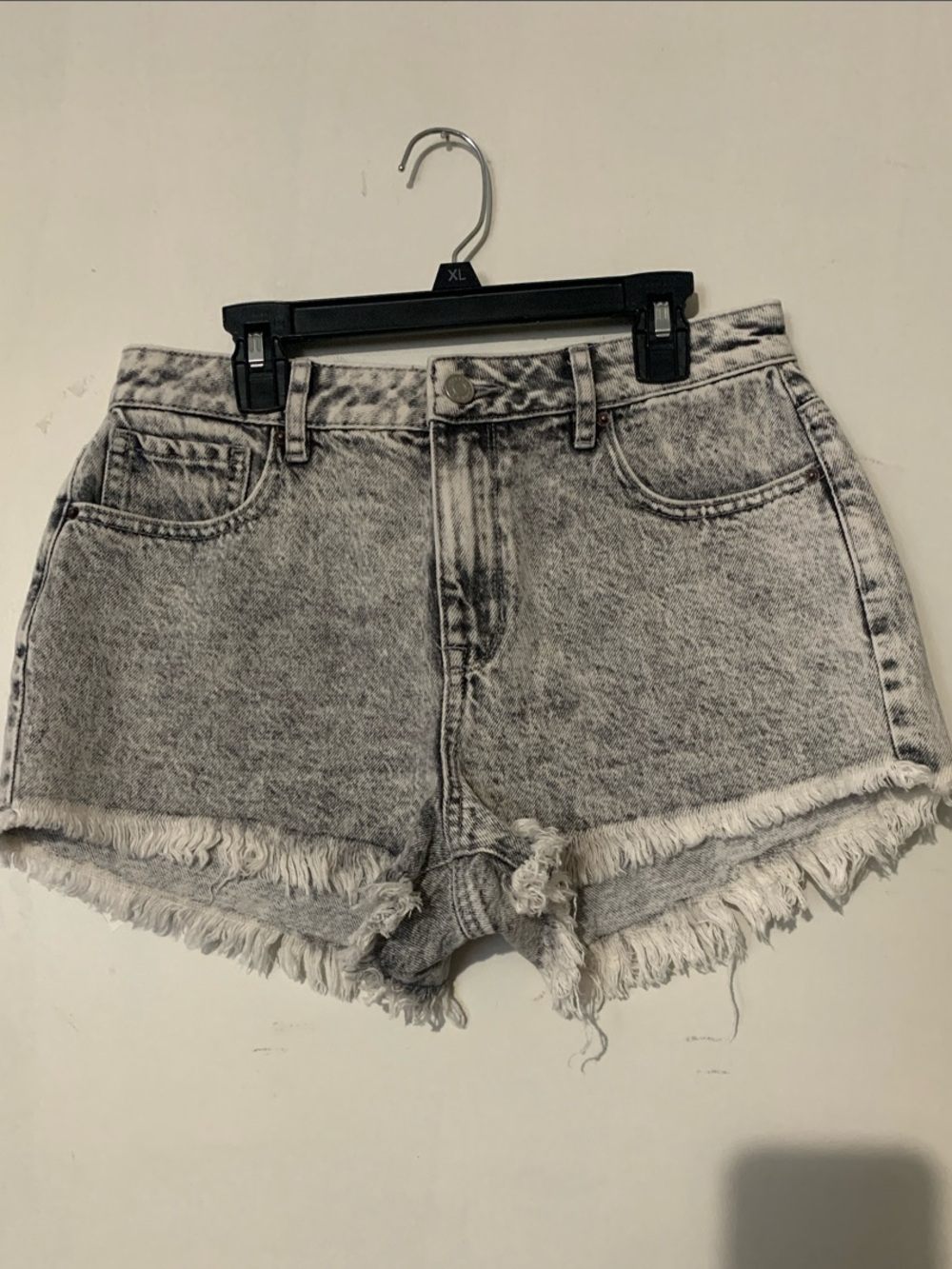 PacSun Acid Wash Frayed Hem Denim Shorts - Gray
